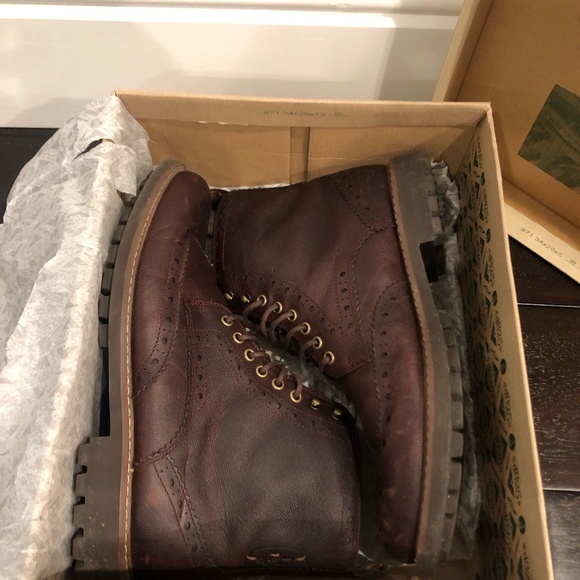Clarks Mens Casual Leather Boots Sz 10.5